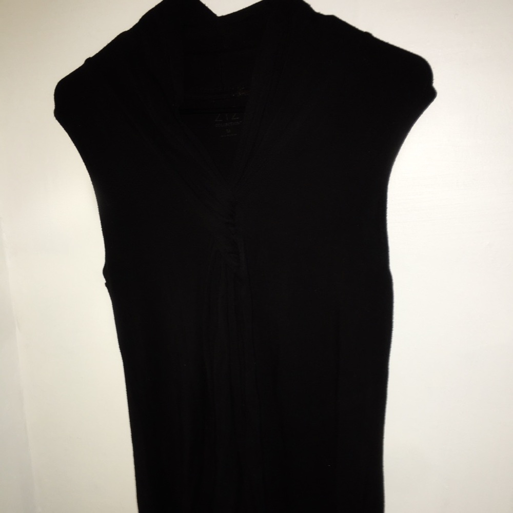 Black twisted tank top